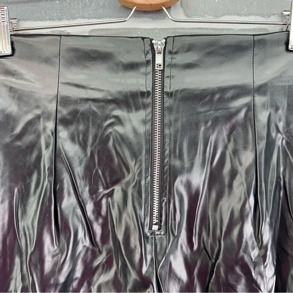 Princess Polly Black Faux Leather‎ Pleated Zip Up  High Waist Pants Size 6 - Picture 3 of 6